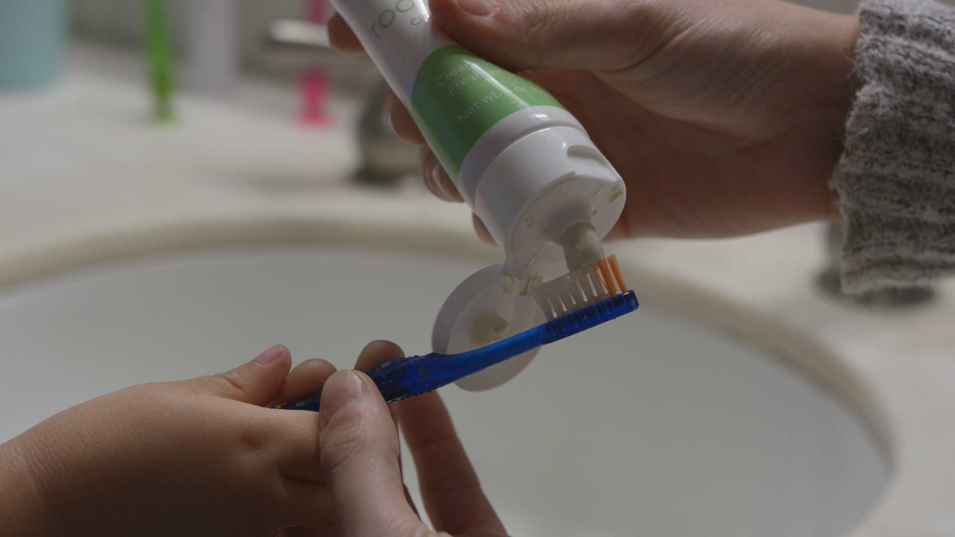 Kids Brushing Their Teeth FILMPAC