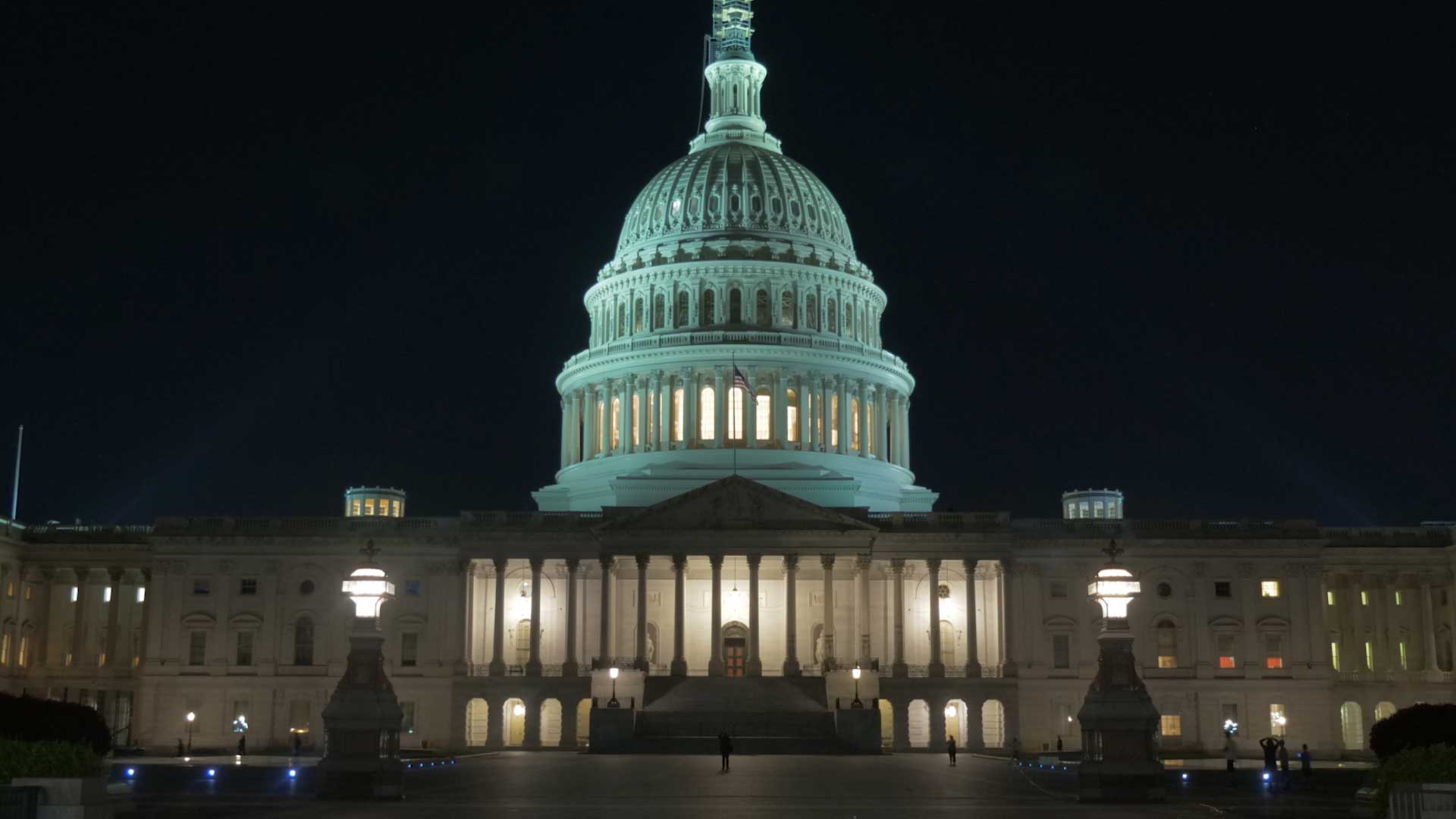 night-timelapses-of-capitol-hill-in-dc-filmpac